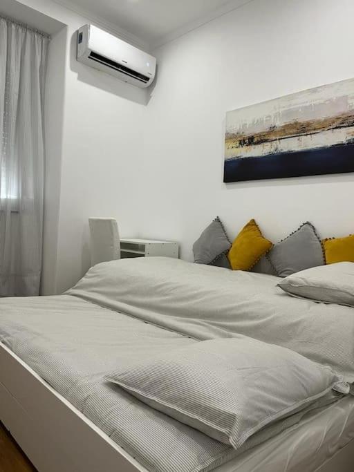 Casa Da Praia Da Poca - Apartamento Lirio Ештуріл Екстер'єр фото