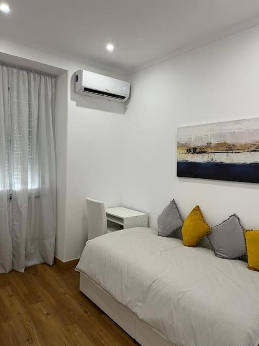 Casa Da Praia Da Poca - Apartamento Lirio Ештуріл Екстер'єр фото